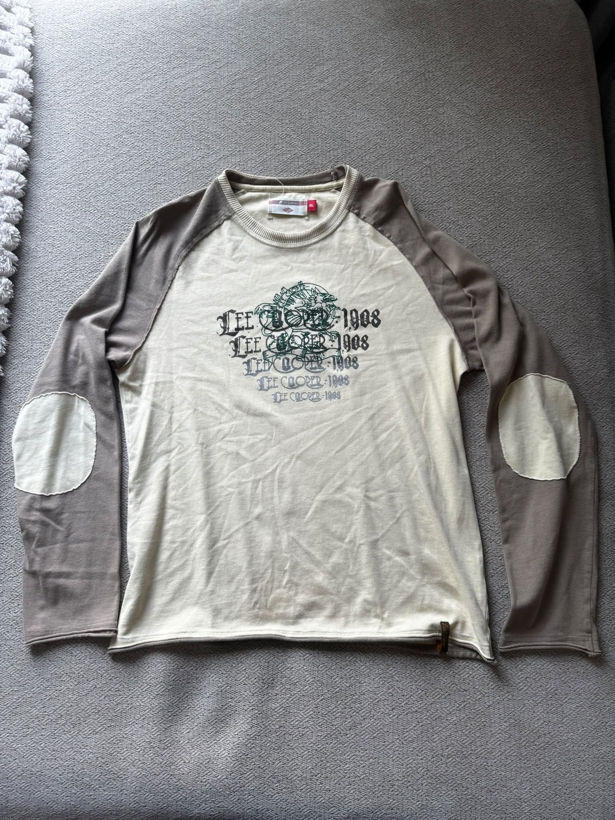 Lee Cooper Vintage Graphic Raglan Long Sleeve Tee – Cream & Taupe
