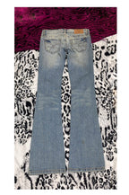 Amethyst Jeans Low-Rise Y2K Flare Denim Pants – Light Wash
