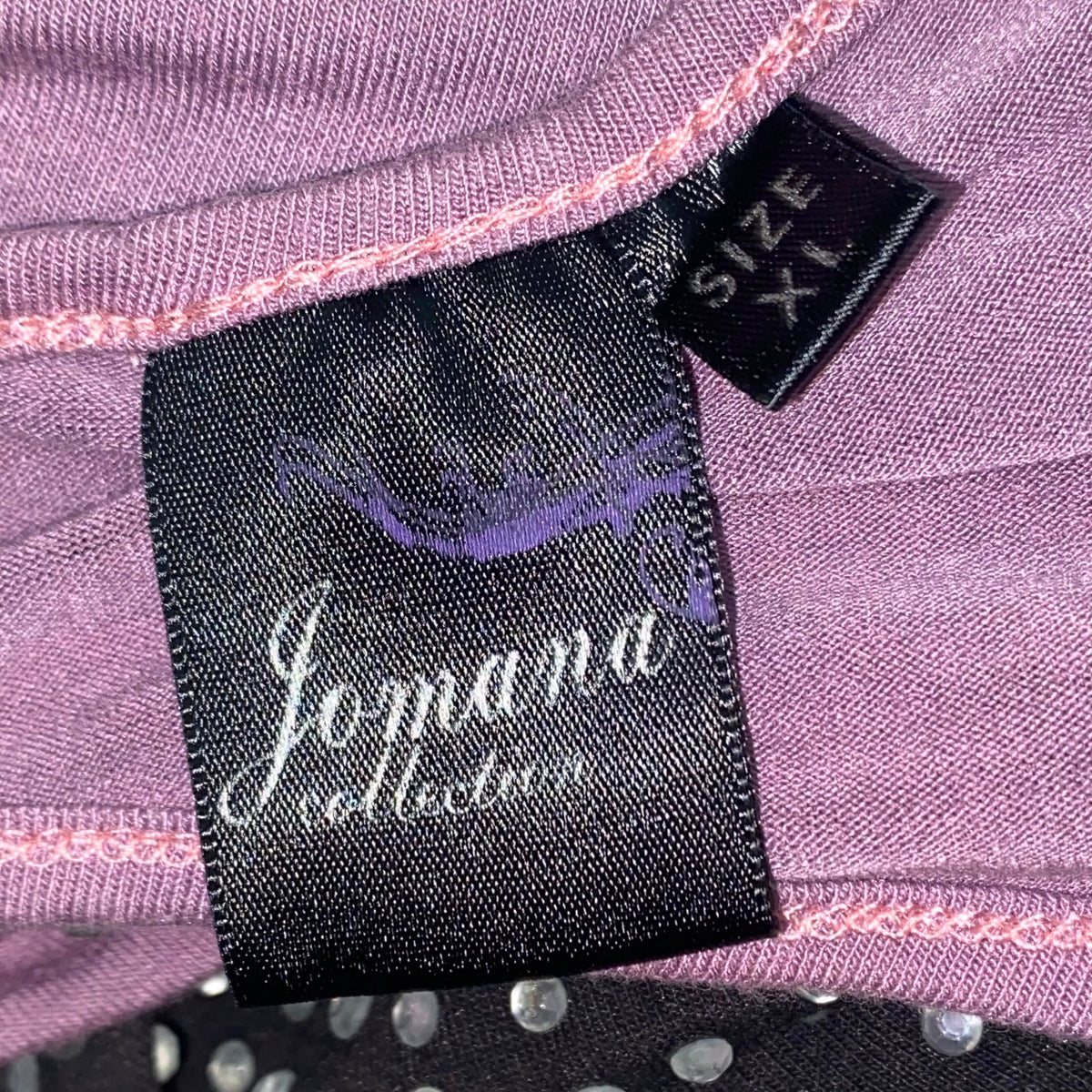 Jomana Collection Rhinestone Graphic Cutout Top – Dusty Purple